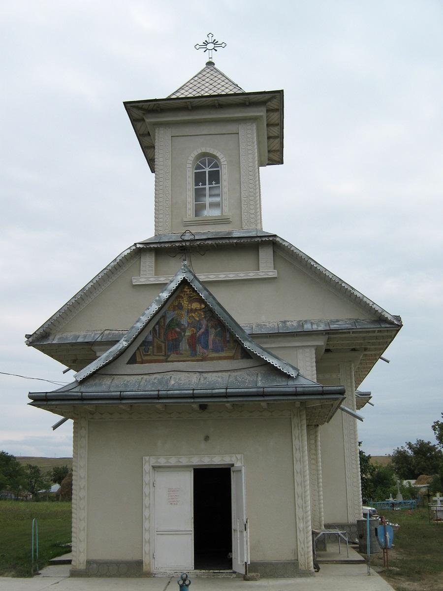 Biserica - intrare