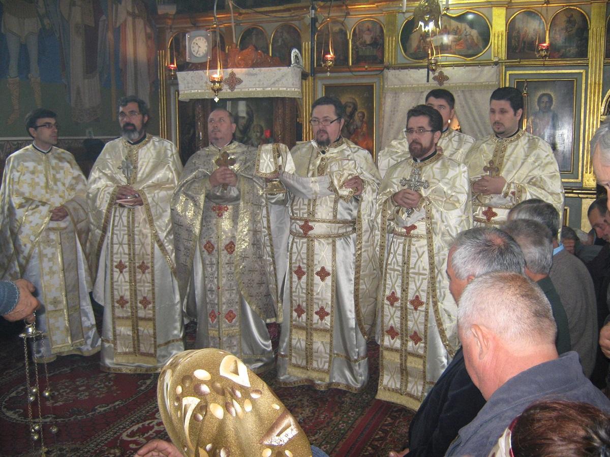 Slujire în sobor de preoți